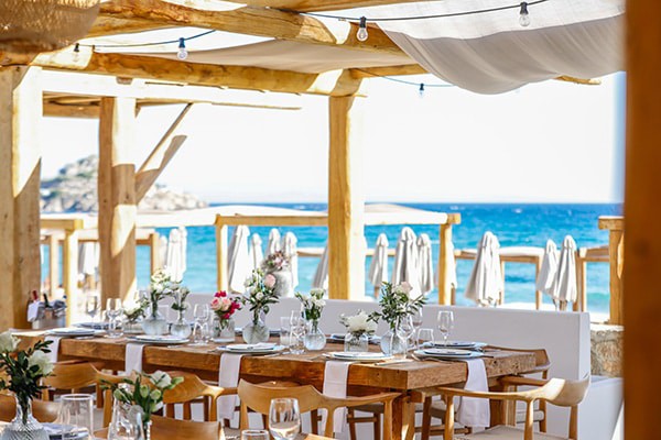 unforgettable-wedding-party-stunning-aegean-sea-view_02