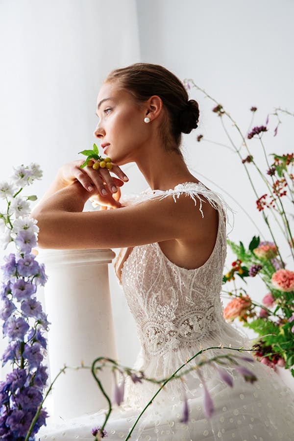 wedding-dresses-uttelry-romantic-bridal-look_02