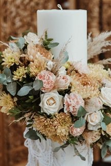 Ρομαντικός στολισμός λαμπάδας με μποέμ λεπτομέρειες