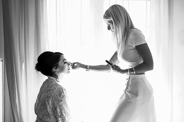 beautiful-fall-wedding-larisa-baby-breaths-romantic-details_04