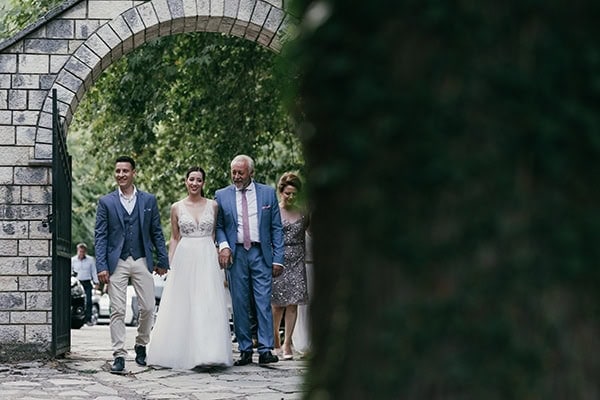 beautiful-summer-wedding-karditsa-romantic-accents_12
