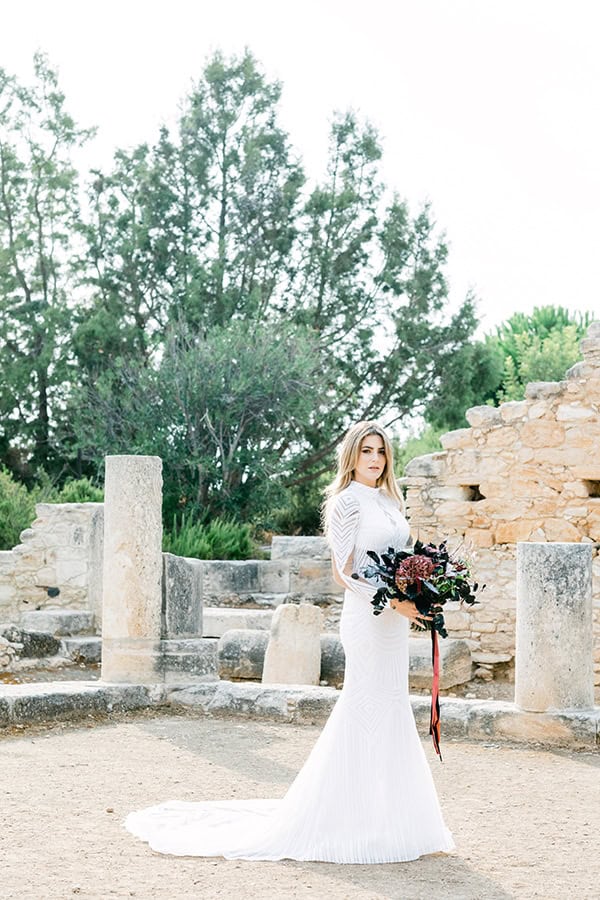 elegant-fall-wedding-nicosia-modern-details_04x