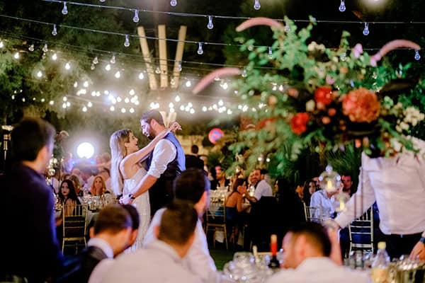 elegant-fall-wedding-nicosia-modern-details_36