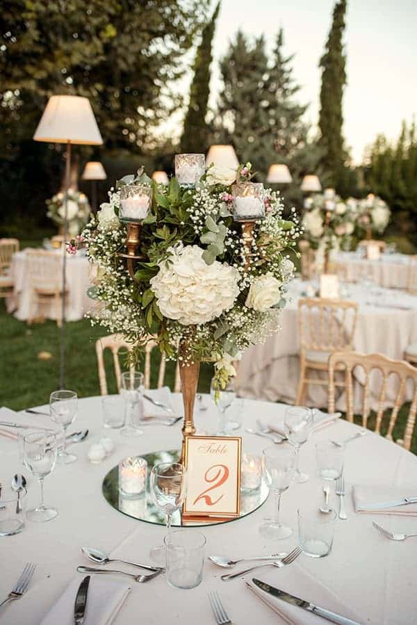 fall-wedding-romantic-white-floral-design_05