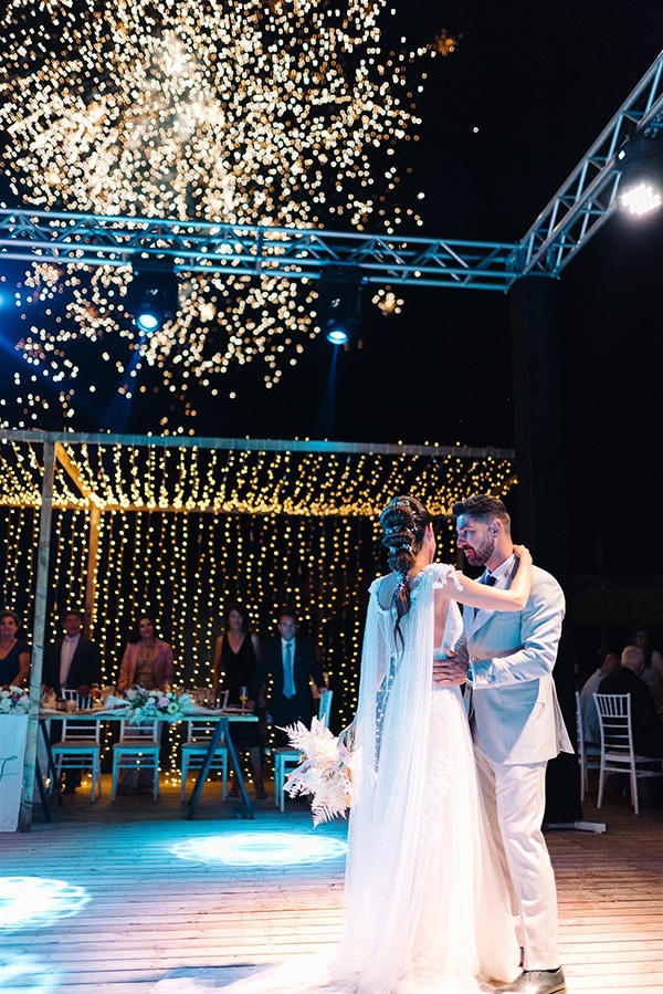 fall-wedding-stunning-tropical-style_35