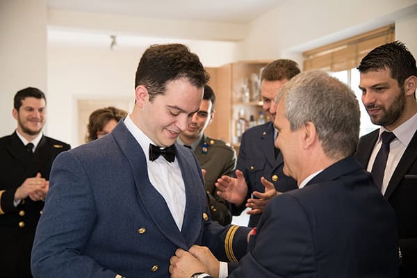military-wedding-romantic-theme_07x