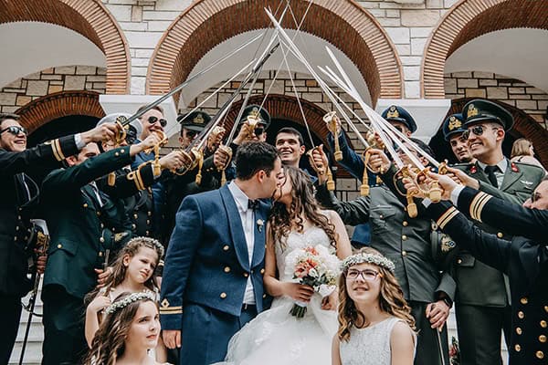 military-wedding-romantic-theme_15