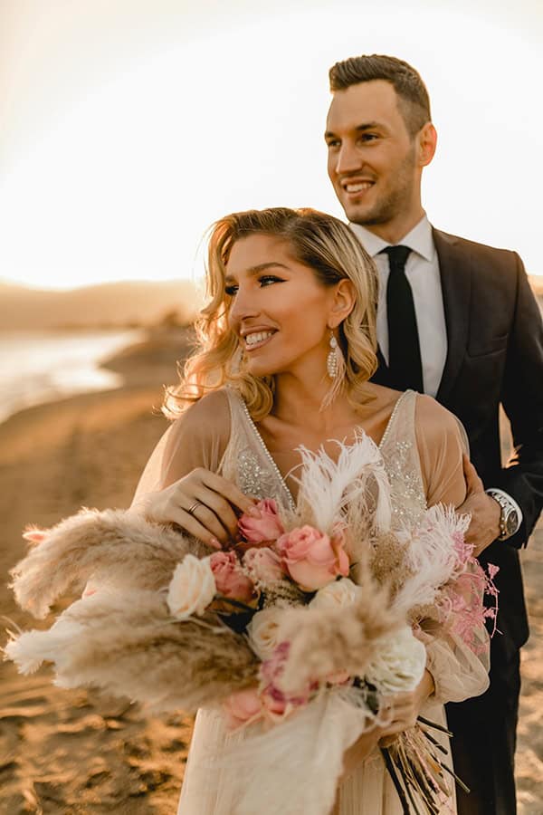 next-day-beach-photoshoot-bohemian-mood-letters_03x