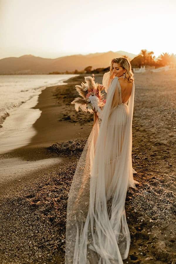 next-day-beach-photoshoot-bohemian-mood-letters_07