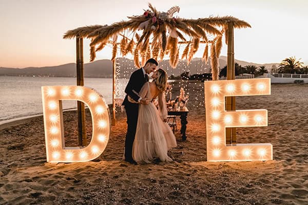 next-day-beach-photoshoot-bohemian-mood-letters_20