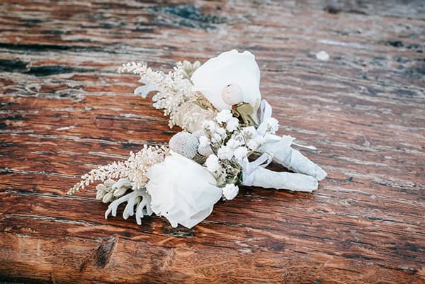 outdoor-summer-wedding-athens-white-flowers-romantic-details_05x