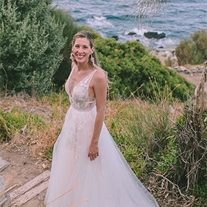 Ρομαντικός destination γάμος στην Εύβοια με μπουκαμβίλιες και μαγευτική θέα│ Nikki & Craig