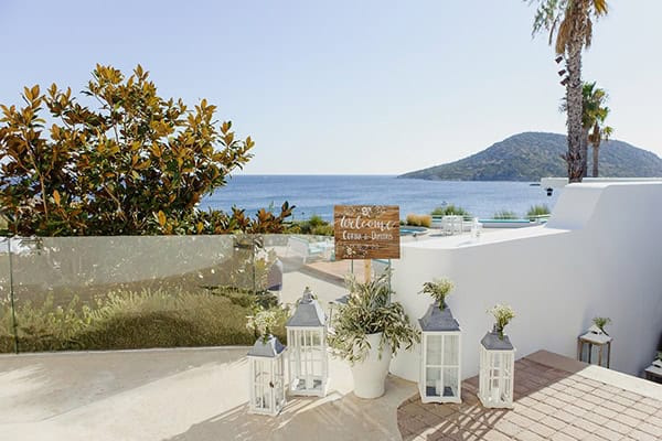 romantic-summer-wedding-athens-baby-breath-chamomile_07