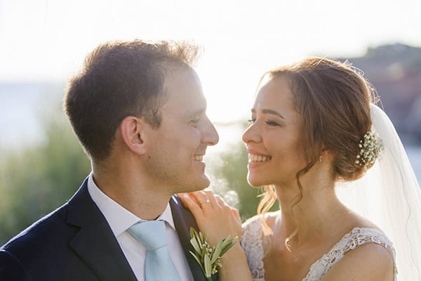 romantic-summer-wedding-athens-baby-breath-chamomile_17