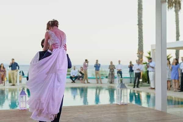 romantic-summer-wedding-athens-baby-breath-chamomile_20
