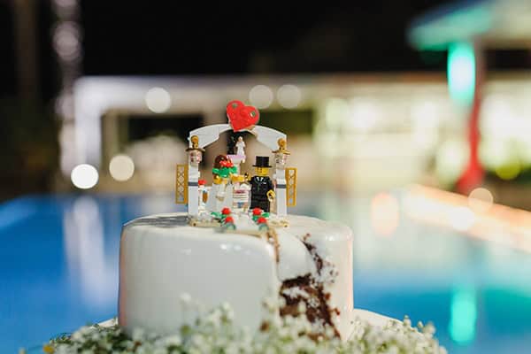 romantic-summer-wedding-athens-baby-breath-chamomile_22
