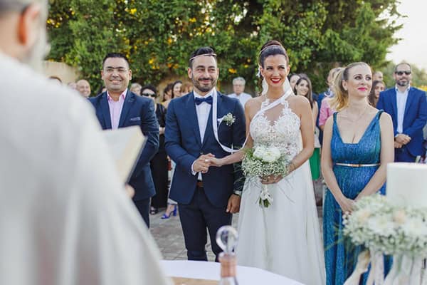 romantic-summer-wedding-athens-peonies-baby-breath_08