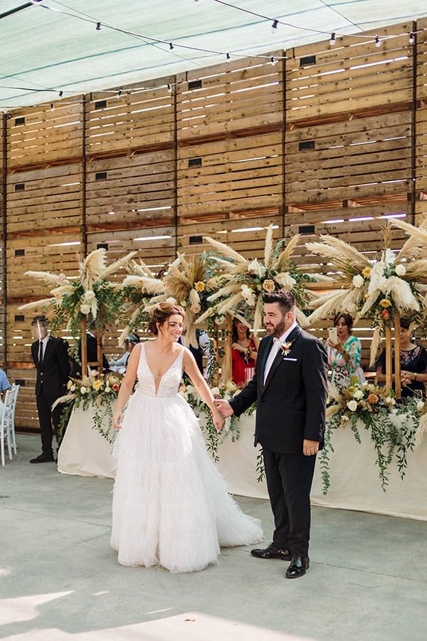 rustic--fall-wedding-full-colors-stylish-details_23