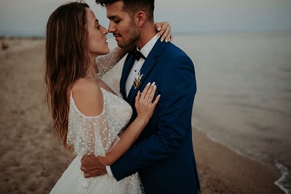 rustic-fall-wedding-thessaloniki-peach-details_03