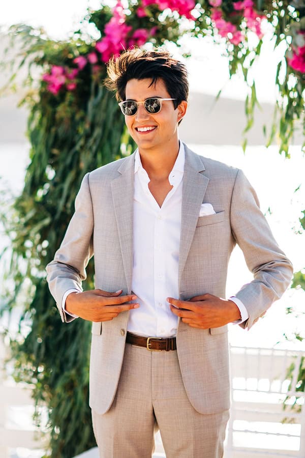 summer-destination-wedding-fuchsia-bougainvillea_15