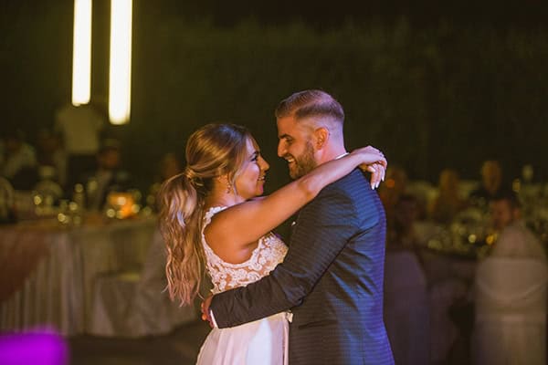 summer-wedding-larissa-baby-breath-details_24