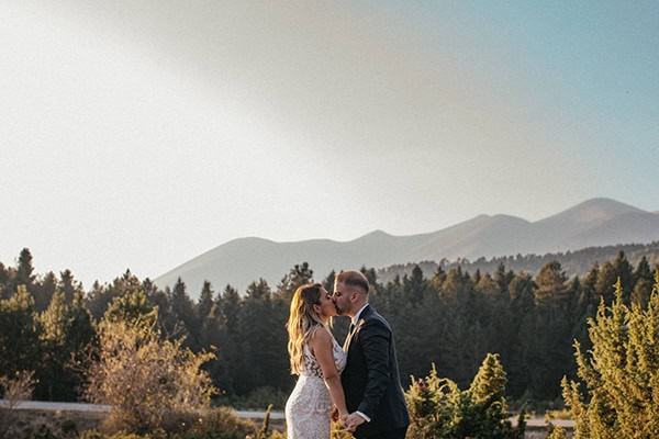 summer-wedding-larissa-baby-breath-details_28