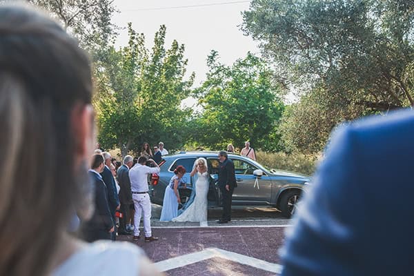 summer-wedding-pyrgos-petreza-lush-floral-romantic-vibe_14