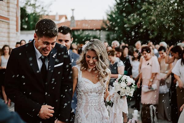 vintage-wedding-orestiada-roses-pastel-colours_27