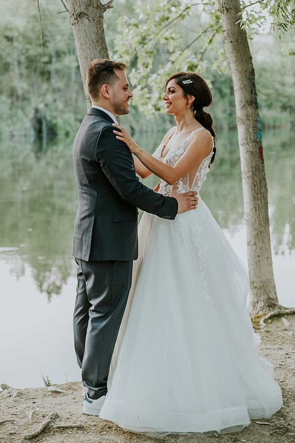 beautiful-summer-wedding-thessaloniki-calla-lillies-rustic-details_01x