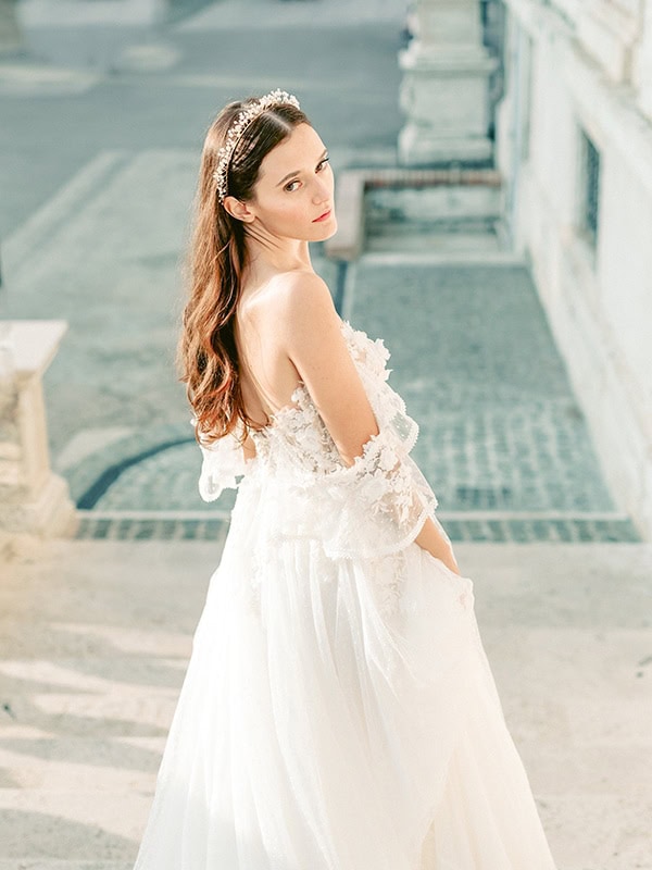 dreamy-styled-shoot-rome-utterly--romantic-wedding-dresses_22