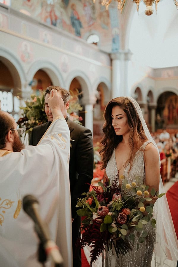 elegant-fall-wedding-limassol-floral-design-coral-red-green-colors_19