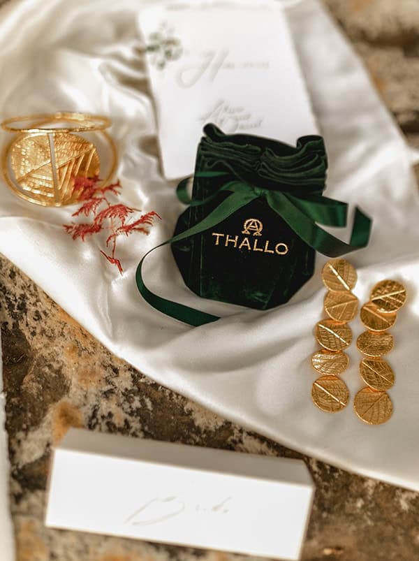 Vintage χρυσά αξεσουάρ THALLO