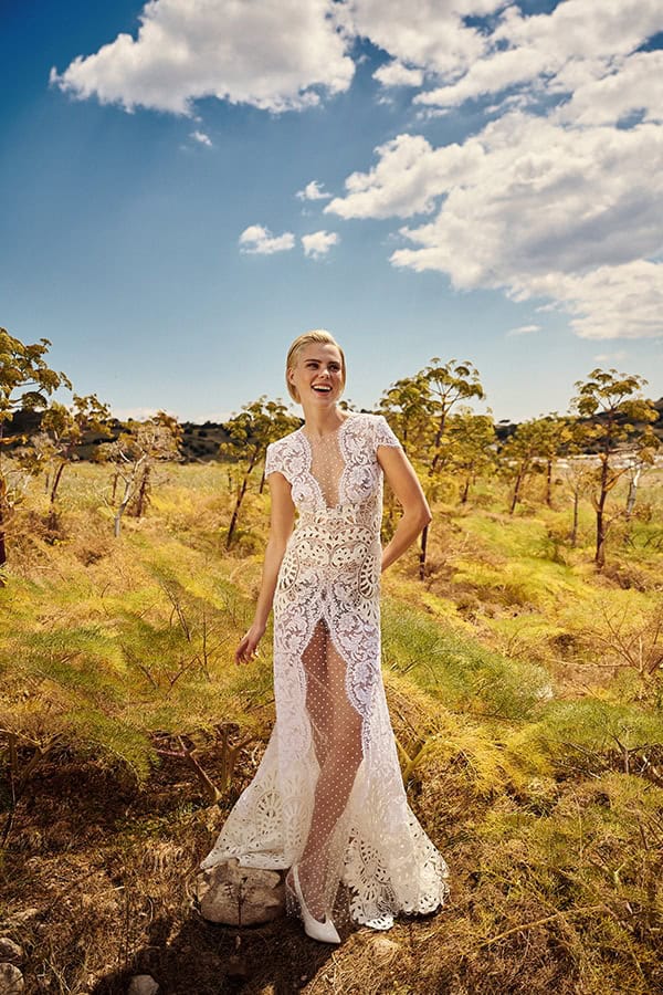 impressive-wedding-gown-costarellos-unique-bridal-look_03