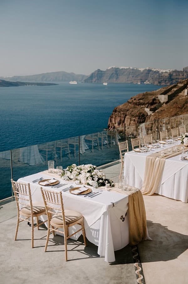 magical-wedding-Santorini-romantic-floral-design-unforgetable-wedding-party_10x