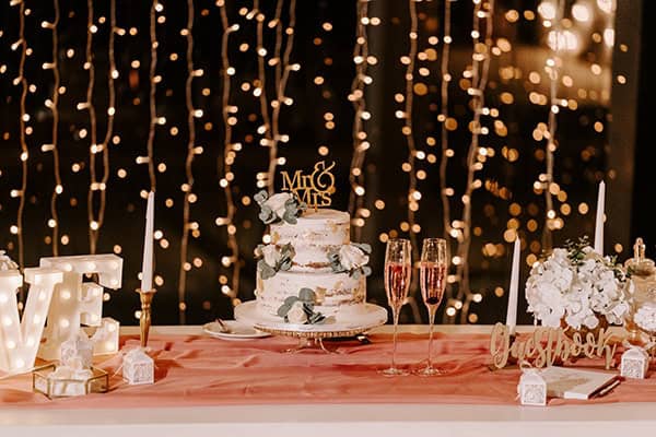 magical-wedding-Santorini-romantic-floral-design-unforgetable-wedding-party_32x