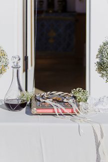 Ρομαντικός στολισμός λαμπάδας εκκλησίας με γιψοφίλη και χαμομήλι