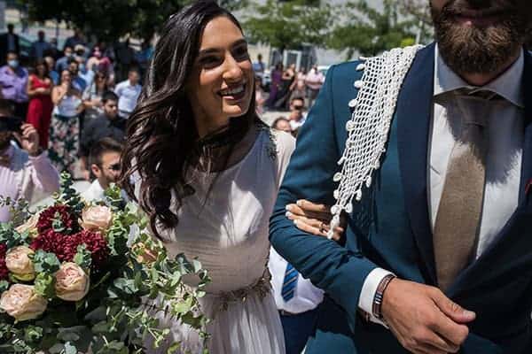 romantic-summer-wedding-athens-roses-red-white-tones_19