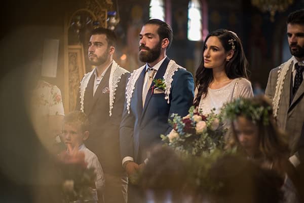 romantic-summer-wedding-athens-roses-red-white-tones_21