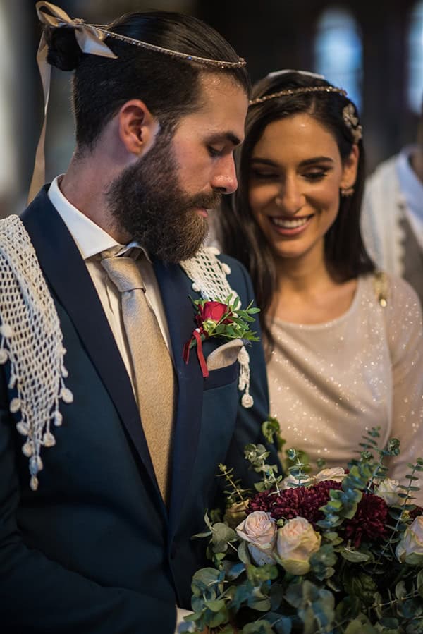 romantic-summer-wedding-athens-roses-red-white-tones_22