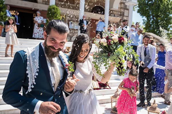 romantic-summer-wedding-athens-roses-red-white-tones_28
