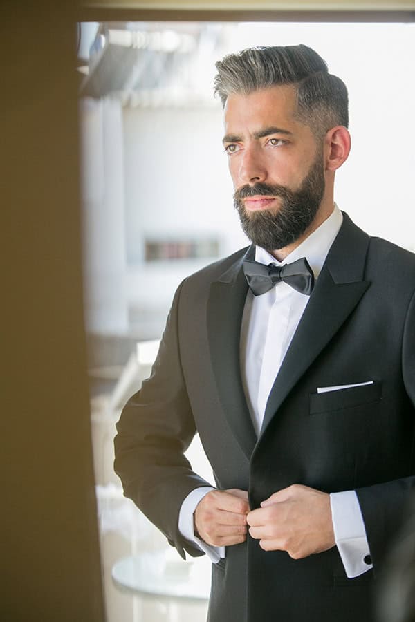 romantic-summer-wedding-athens-white-pink-roses-lots-of-greenery_08