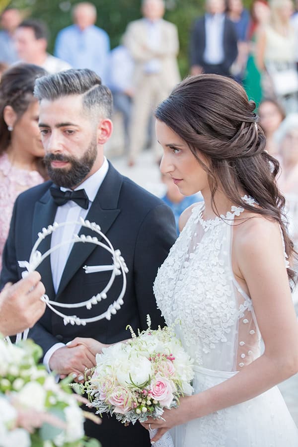 romantic-summer-wedding-athens-white-pink-roses-lots-of-greenery_14