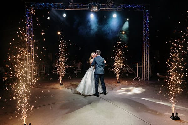 romantic-summer-wedding-patra-toulips-peonies_27