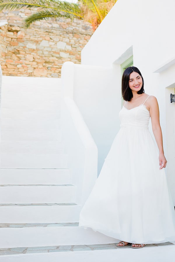 romantic-summer-wedding-sifnos-flowers-fuchsia-purple-touches_12