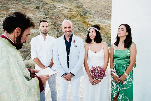 romantic-summer-wedding-sifnos-flowers-fuchsia-purple-touches_21