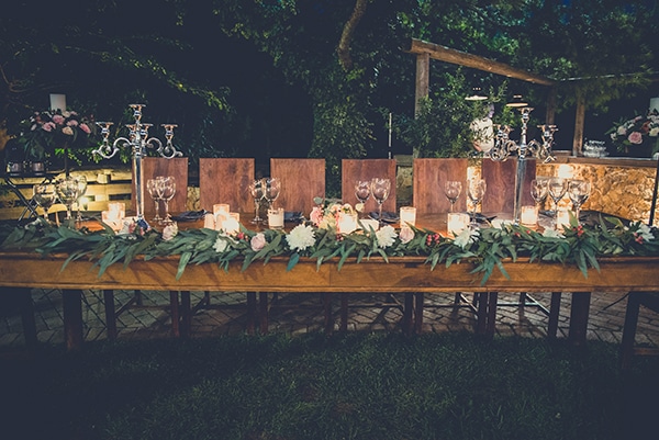 rustic-summer-wedding-athens-roses-white-dusty-pink-hues_29