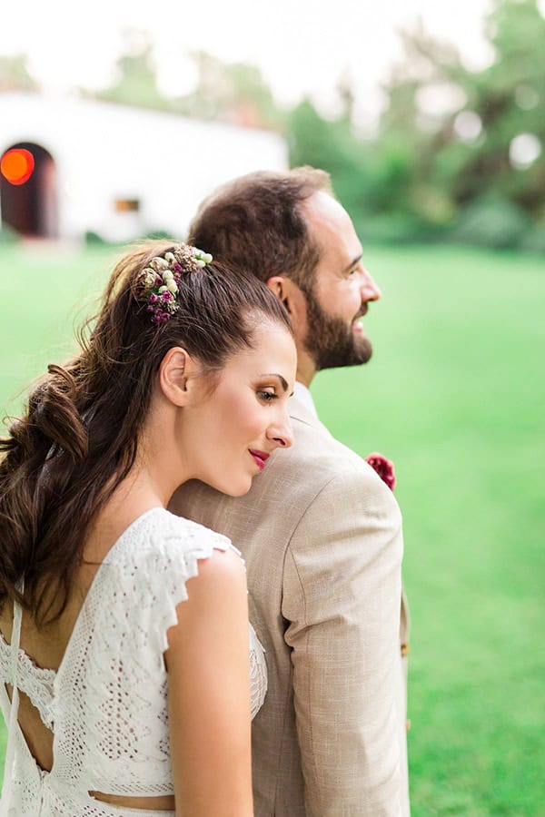 rustic-summer-wedding-thessalonik-vivid-hues-fucshia_29