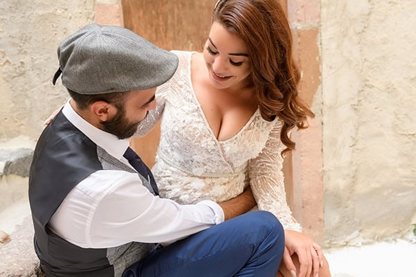 stunning-fall-wedding-beautiful-santorini-island-olive-branches-white-roses_25x