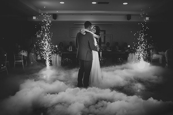 summer-wedding-athens-rink-romantic-details_24