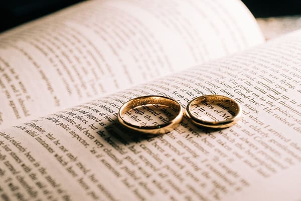 summer-wedding-athens-romantic-atmosphere_12